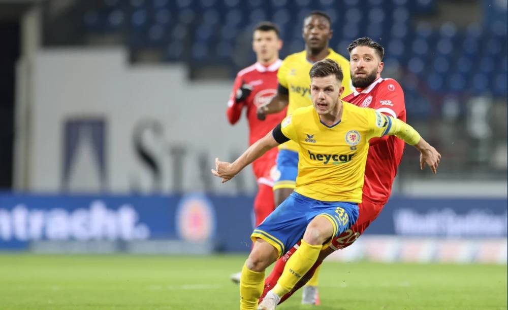 球场沸腾 球场沸腾