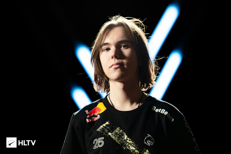 女单项目的 女单项目的