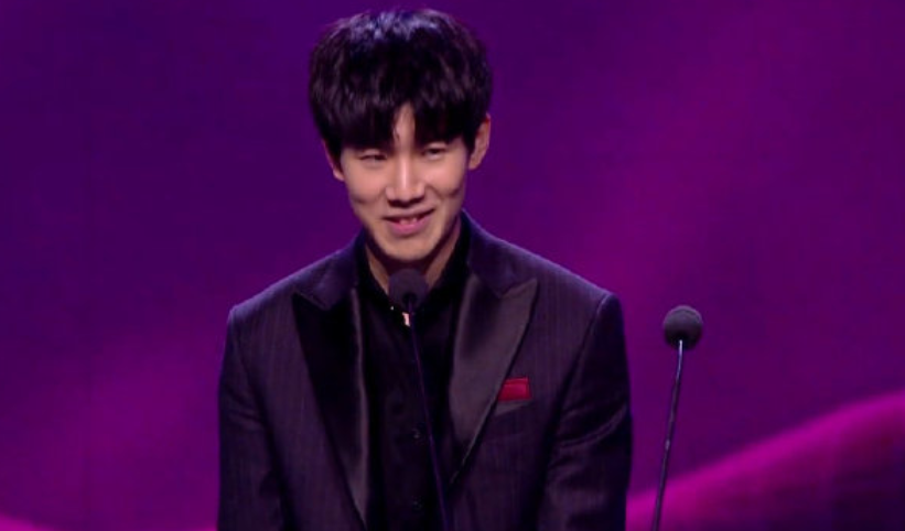 我们可以看 我们可以看