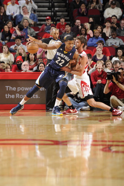 由此形成稳 由此形成稳